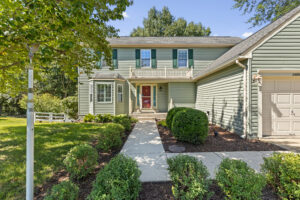 10605 Ashford Cir-2